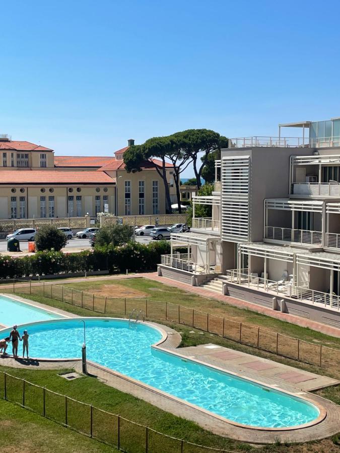 A Casa Di Tato Apartment Calambrone Bagian luar foto